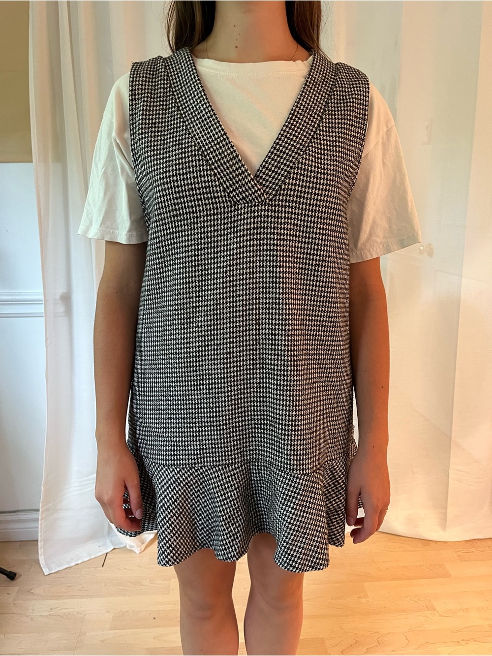 Black & White Houndstooth V-Neck Sweater Dress